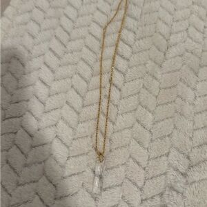 Elegant Gold Necklace with Clear Pendant